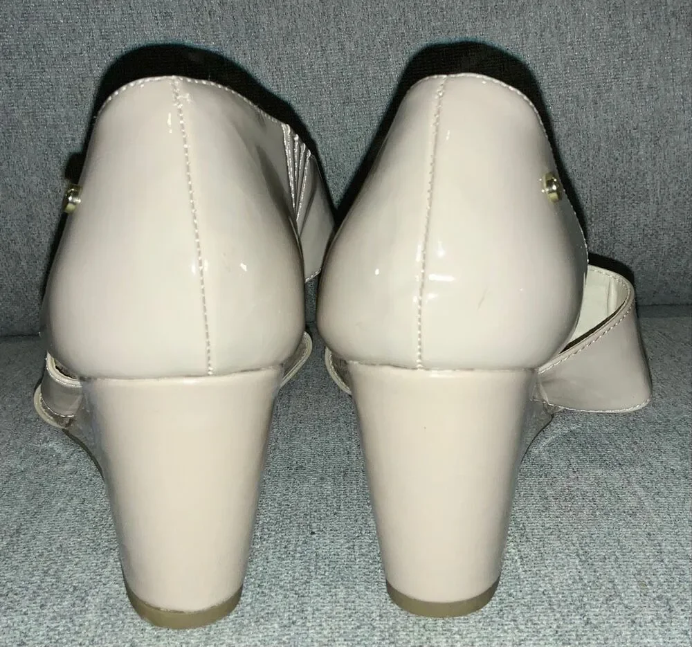 Jones New York Wedges size 10